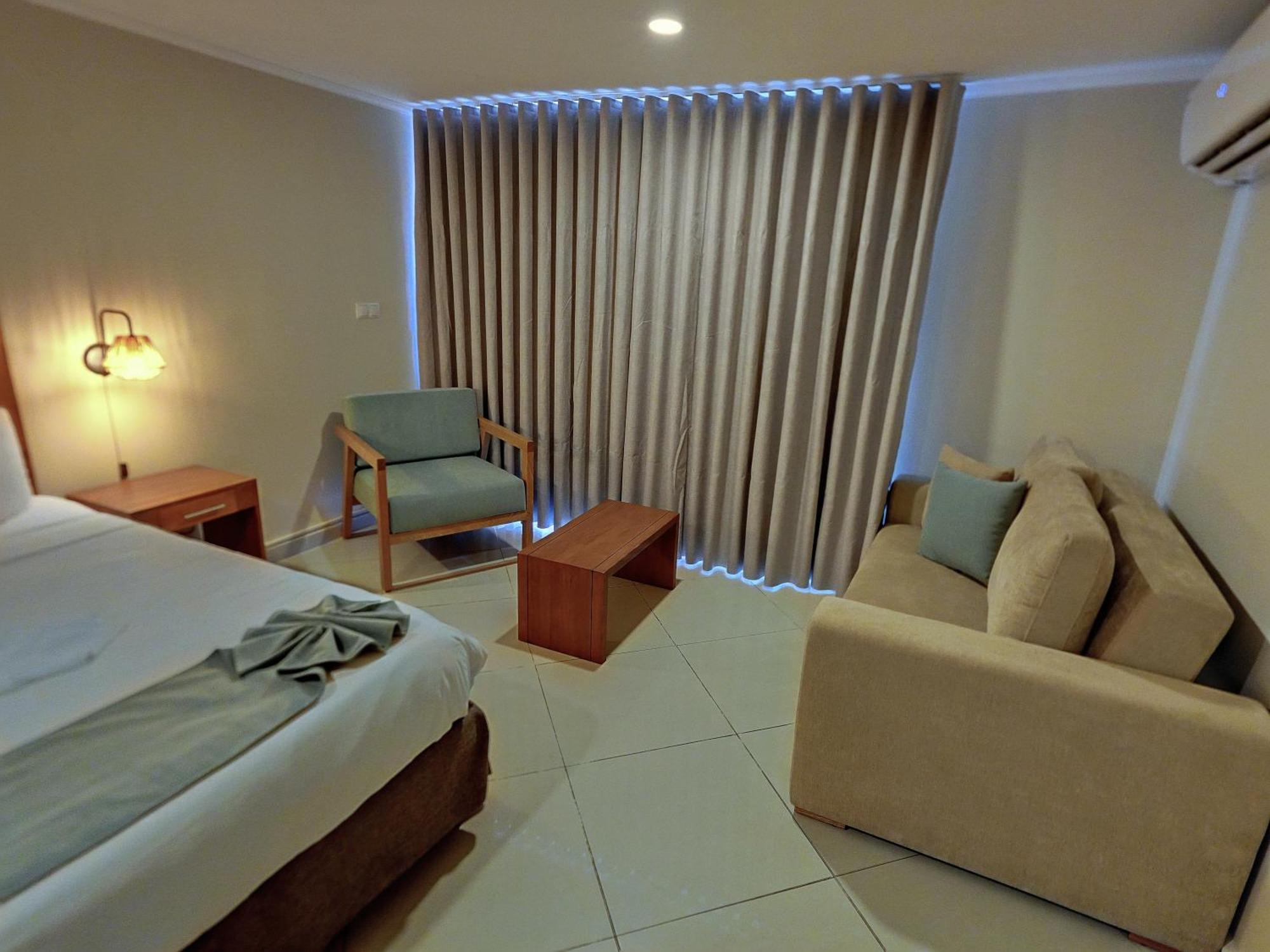 City Suites & Beach Hotel Willemstad Extérieur photo