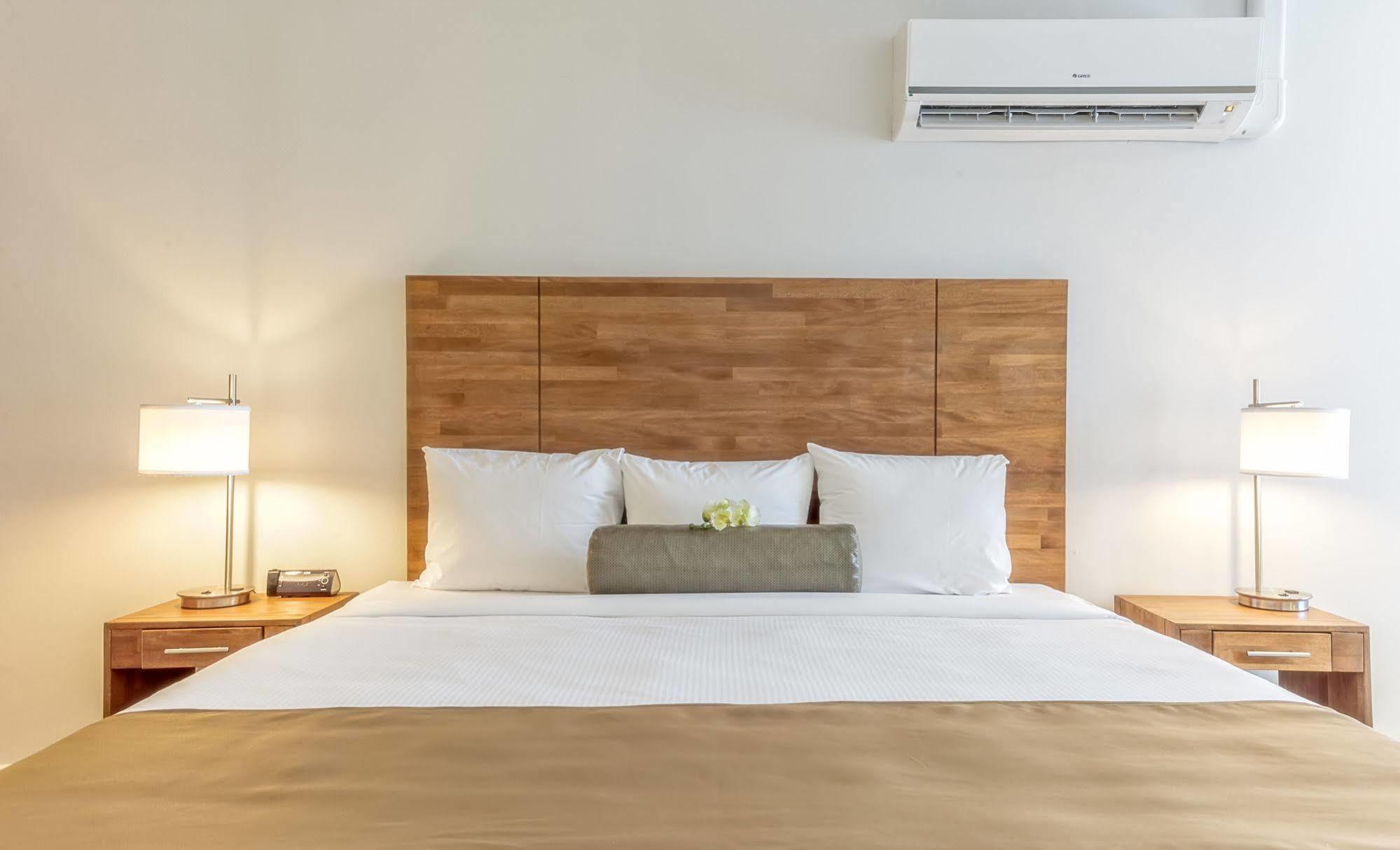 City Suites & Beach Hotel Willemstad Extérieur photo