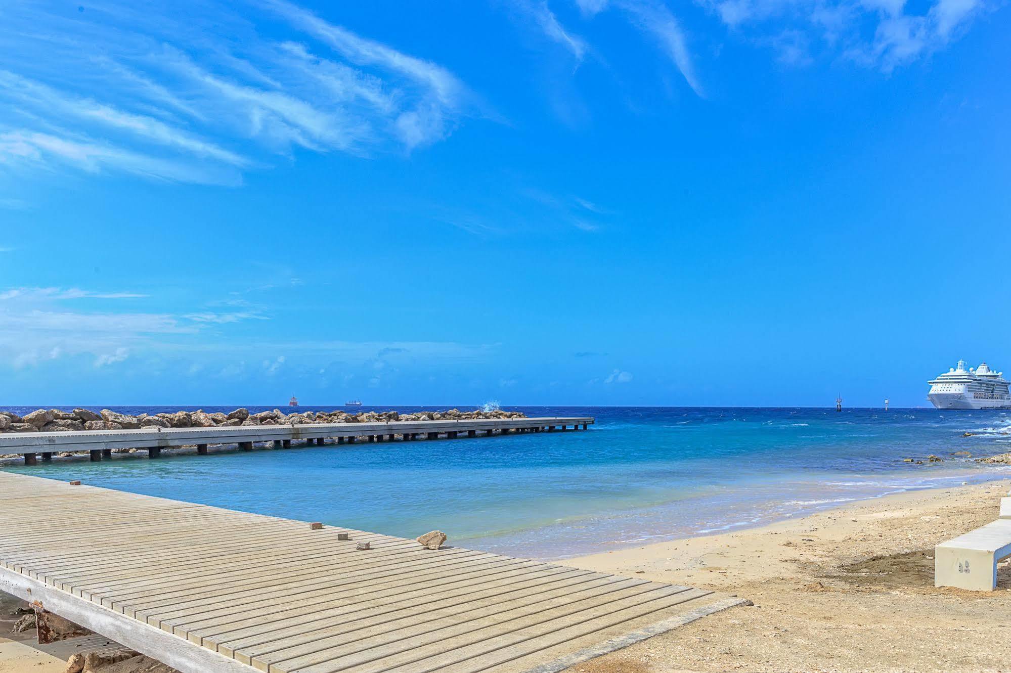 City Suites & Beach Hotel Willemstad Extérieur photo