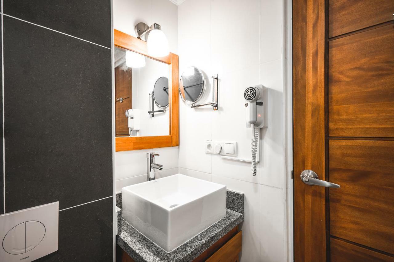 City Suites & Beach Hotel Willemstad Extérieur photo