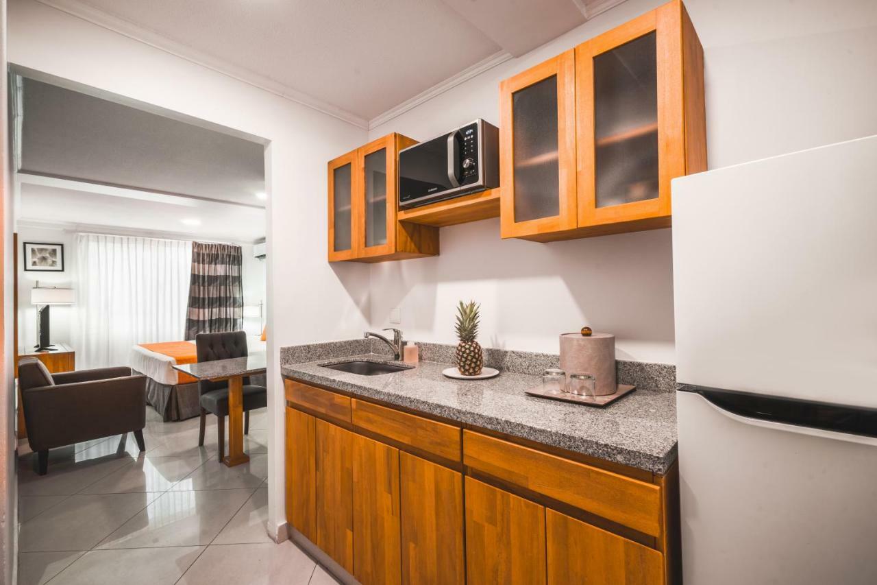 City Suites & Beach Hotel Willemstad Extérieur photo
